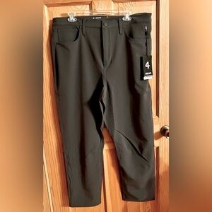 4 Fourlaps NWT Evolve Pant Graphite size Women’s 18 Regular water repellent D19